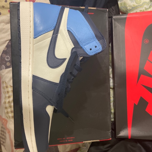 AJ1 RETRO HIGH OBSIDIAN - Picture 4 of 10